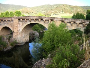 Corsica_ponte_genovese_tavignano_Altiani