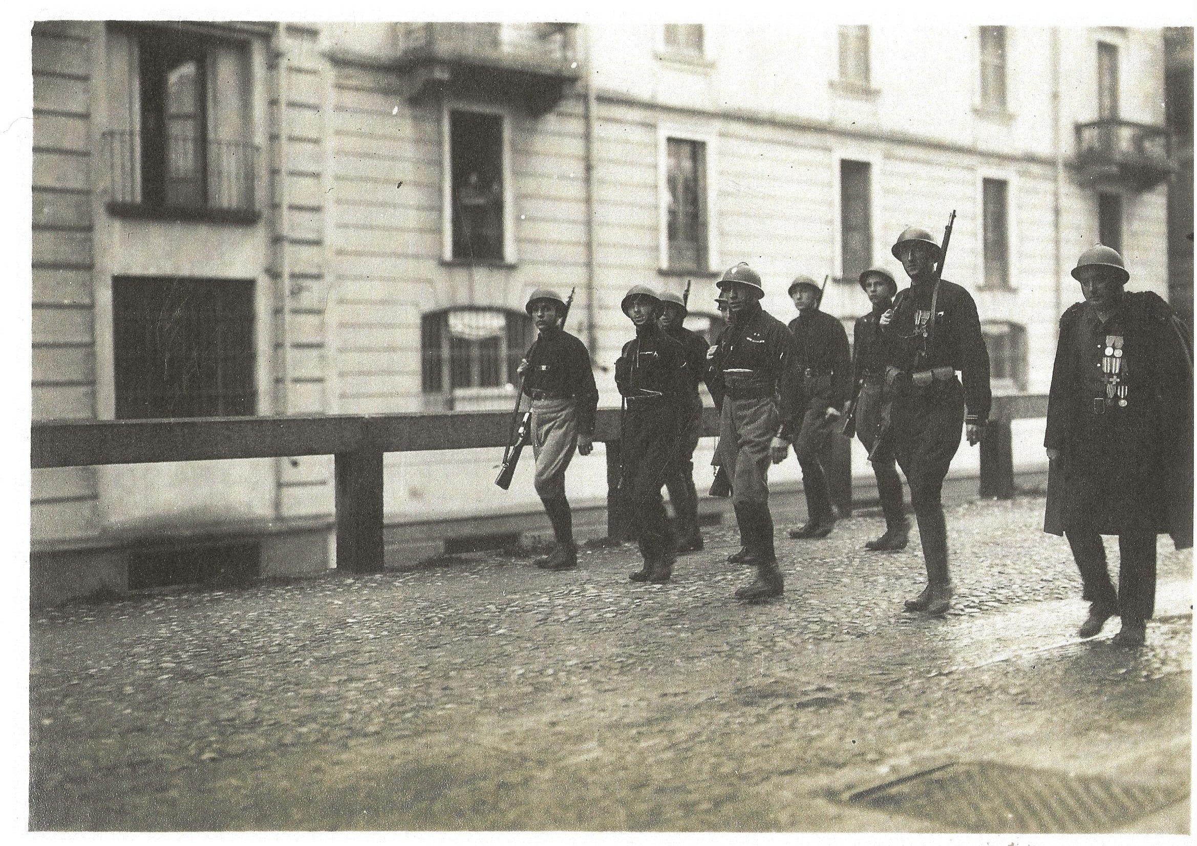 ASPETTANDO LA RIVOLUZIONE: d’Annunzio fa pace con i fascisti (Milano, 3 agosto 1922) – 1^ parte – Giacinto Reale